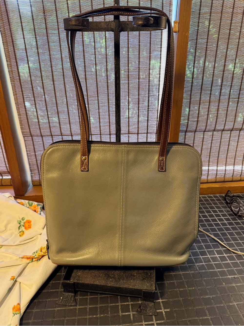 Classic Olive Green Leather Tote with Brown Straps